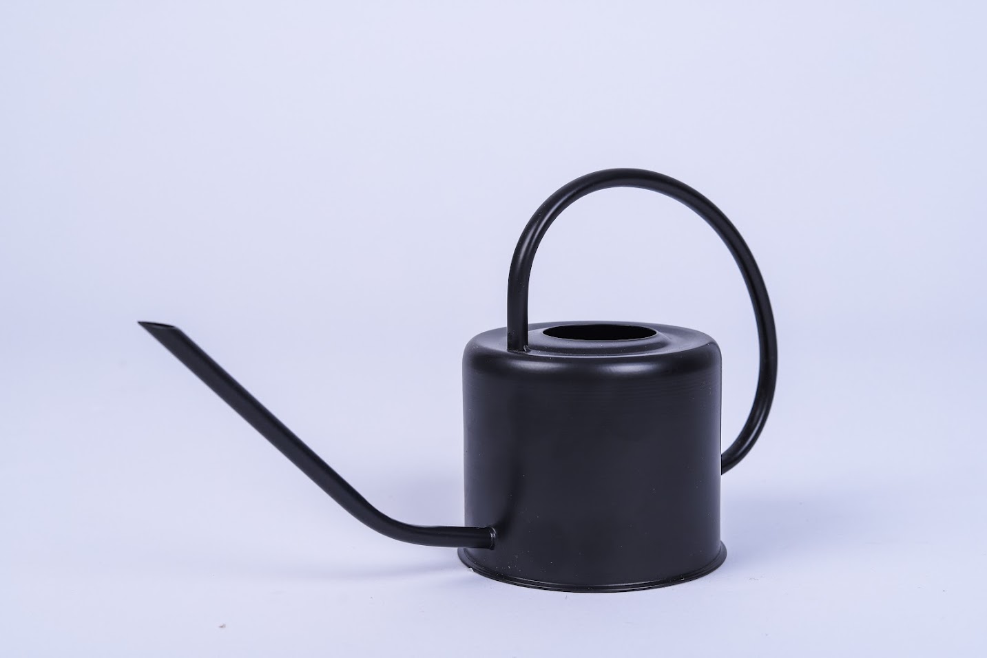 Konewka metalowa czarna 1.1l