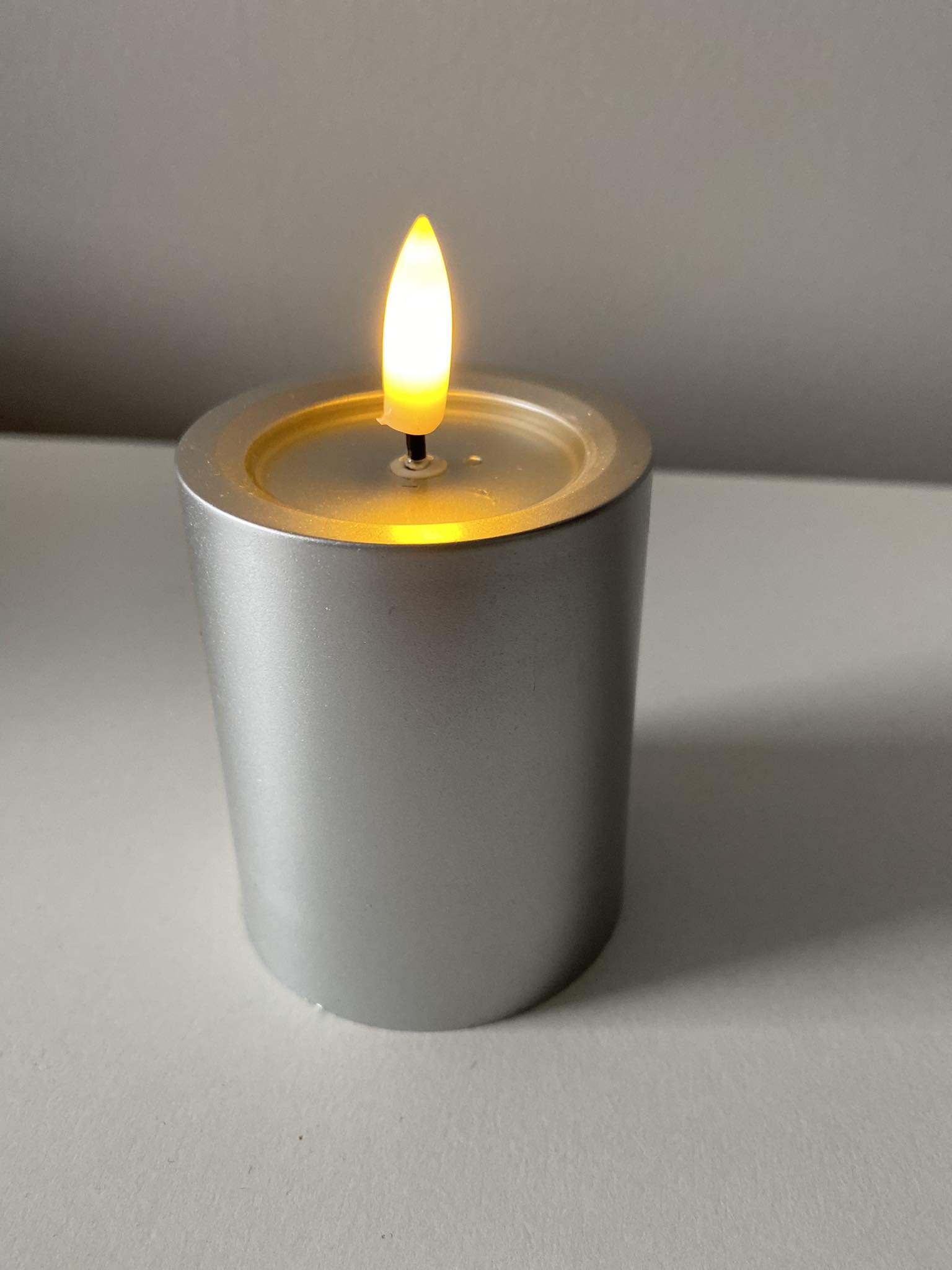Świeca LED złota/srebna
