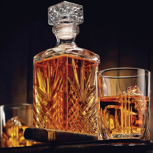 Zestaw do whisky – Karafka + 6 szklanek.